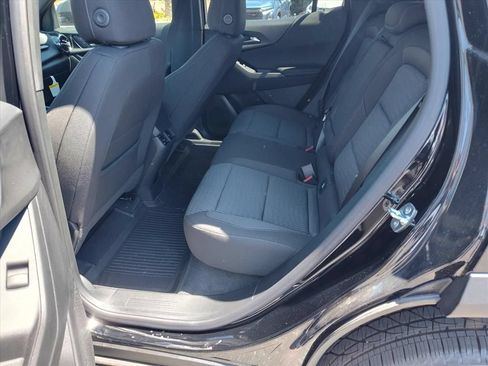 New 2026 Chevrolet Equinox LT w/ Safety and Technology Package FWD image 6