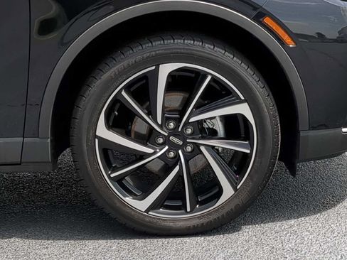 Used 2023 Lincoln Corsair Reserve w/ Equipment Group 201A FWD image 10