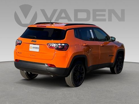 New 2026 Jeep Compass Latitude image 18