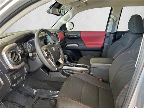 Used 2021 Toyota Tacoma SR5 image 9