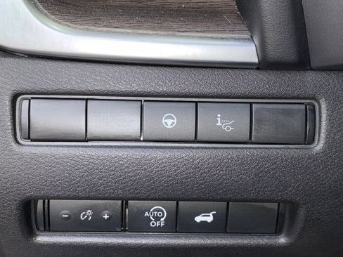 Used 2024 Nissan Rogue Platinum w/ Platinum Premium Package FWD image 23