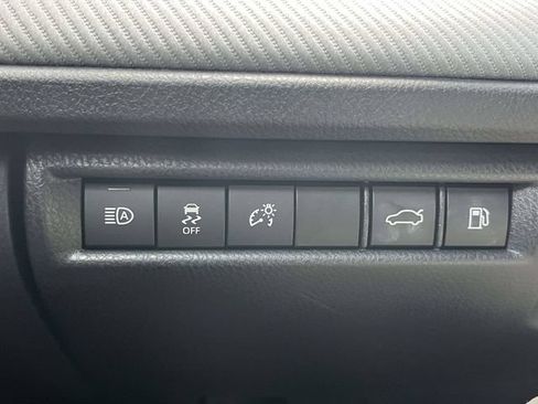 Used 2025 Toyota Camry SE w/ Convenience Package FWD image 32