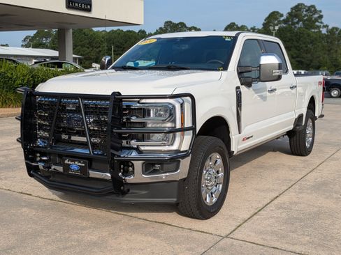 Used 2024 Ford F250 King Ranch w/ Chrome Package image 2
