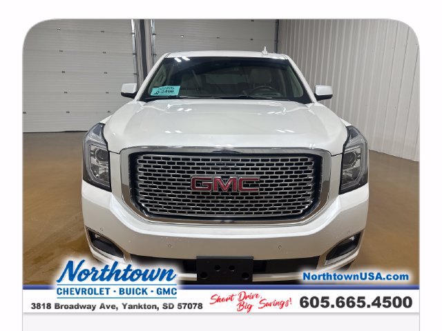 Used 2017 GMC Yukon Denali w/ Open Road Package AWD/4WD image 8