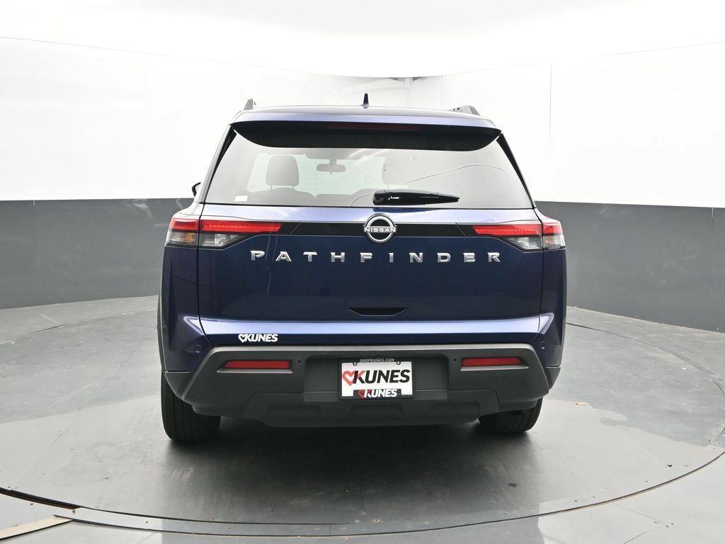Used 2025 Nissan Pathfinder SV FWD image 11