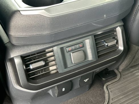 Used 2025 Ford F150 Raptor AWD/4WD image 17