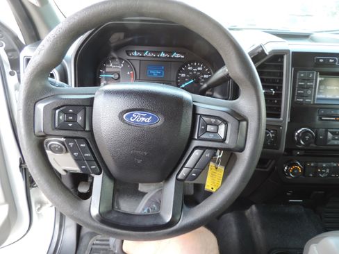 Used 2017 Ford F350 XL w/ Power Equipment Group image 7