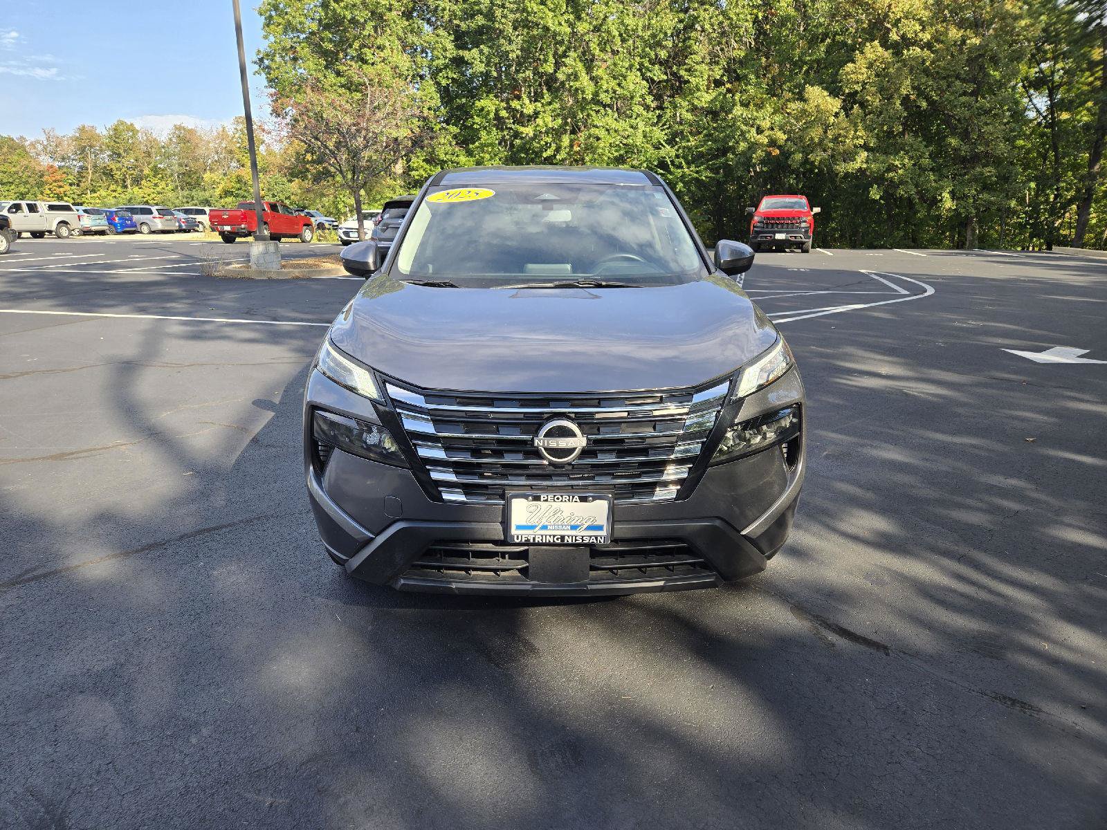 Used 2025 Nissan Rogue SV AWD/4WD image 7