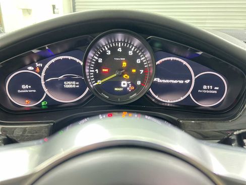 Used 2018 Porsche Panamera 4 Executive image 10