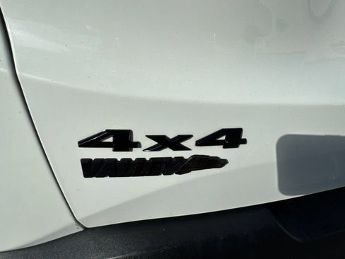 Used 2020 Jeep Renegade Altitude AWD/4WD image 42