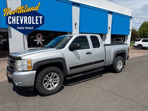 Used 2011 Chevrolet Silverado 1500 LT w/ All-Star Edition AWD/4WD image 1