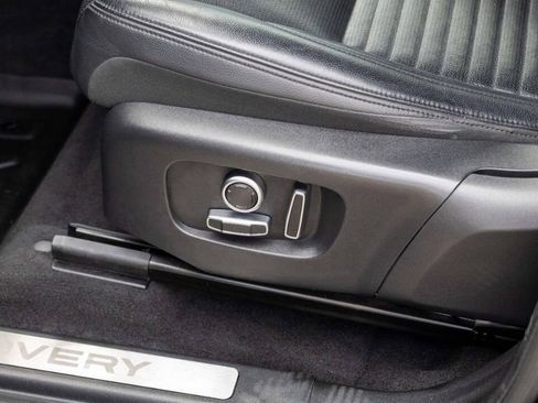 Used 2021 Land Rover Discovery Sport S image 19