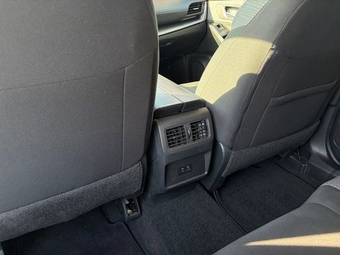 Certified 2023 Nissan Rogue SV FWD image 25