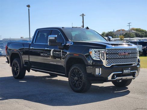 Used 2022 GMC Sierra 3500 Denali w/ Denali Black Diamond Edition image 3