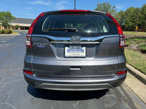 Used 2016 Honda CR-V LX image 3