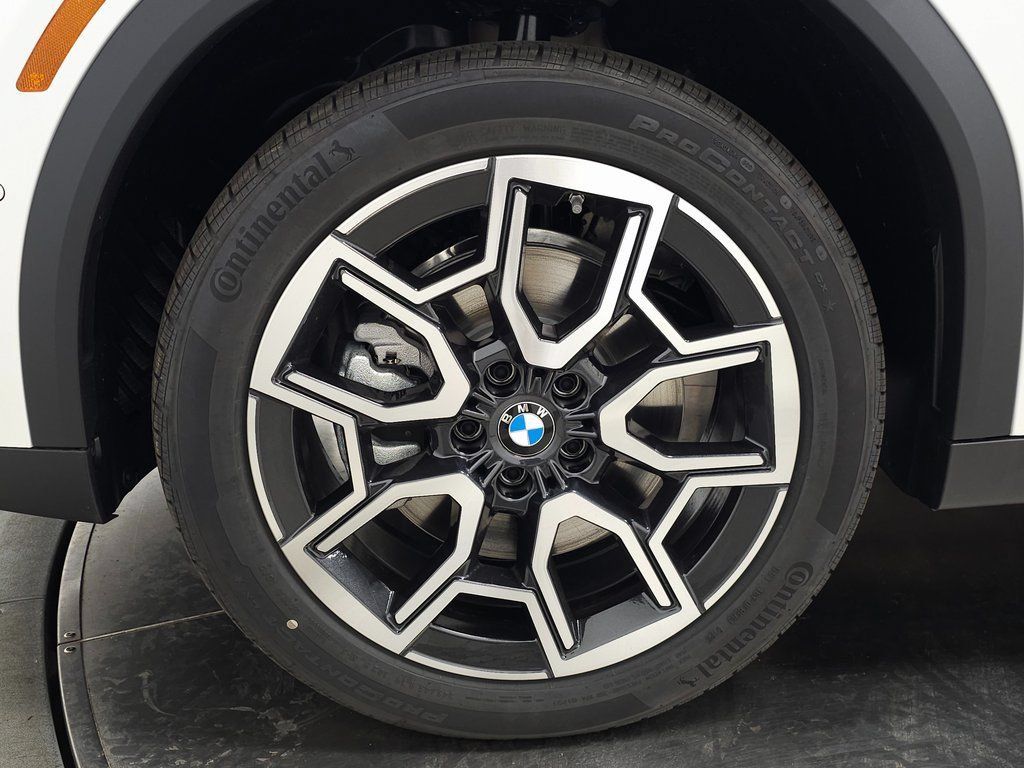 Used 2026 BMW X2 xDrive28i w/ Convenience Package AWD/4WD image 7