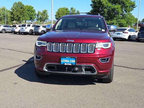 Used 2018 Jeep Grand Cherokee Overland AWD/4WD image 3