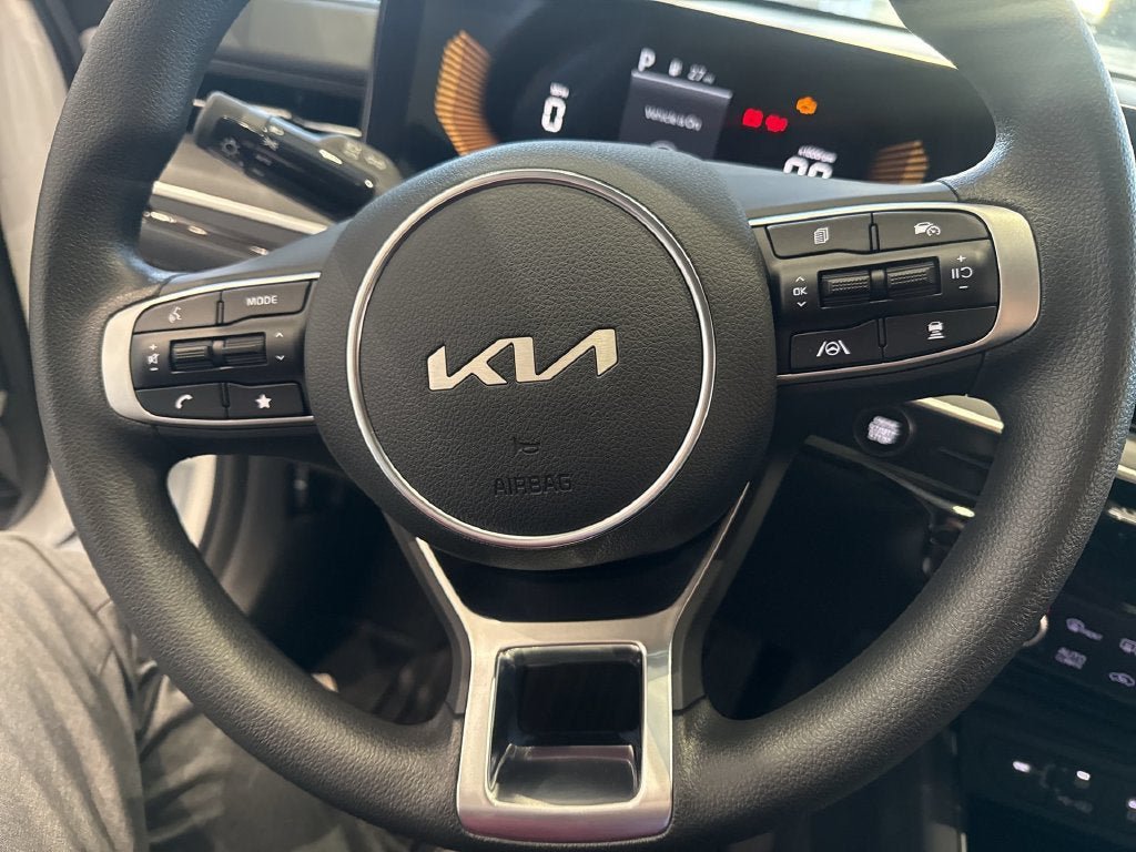 New 2026 Kia K5 LXS FWD image 15