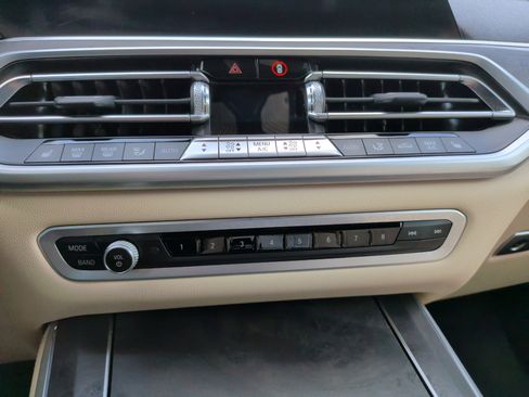 Used 2022 BMW X5 sDrive40i w/ Premium Package image 19