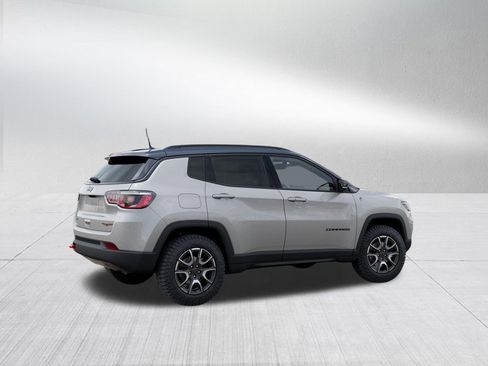 New 2026 Jeep Compass Trailhawk image 4