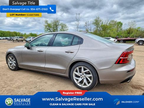 Used 2019 Volvo S60 T6 Momentum w/ Premium Package AWD/4WD image 3