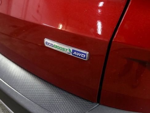 Used 2020 Ford Escape SEL image 10