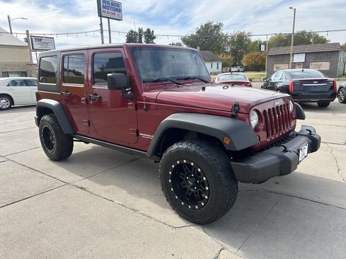 Used 2011 Jeep Wrangler Unlimited Rubicon w/ Trailer Tow Group image 11