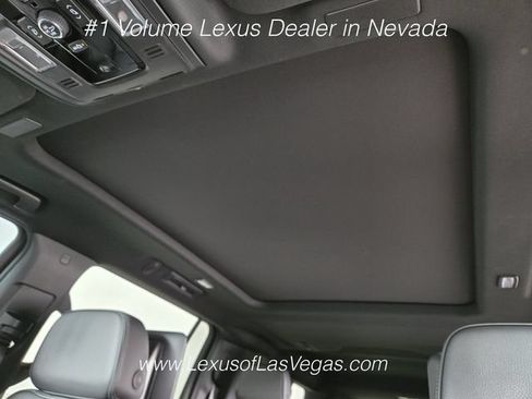 Used 2026 GMC Yukon XL Denali w/ Denali Reserve Package AWD/4WD image 14
