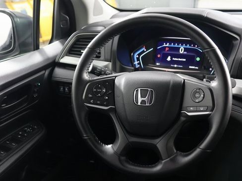 Used 2023 Honda Odyssey EX-L image 10