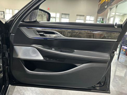 Used 2019 BMW M760i xDrive w/ Luxury Rear Seating Package AWD/4WD image 57