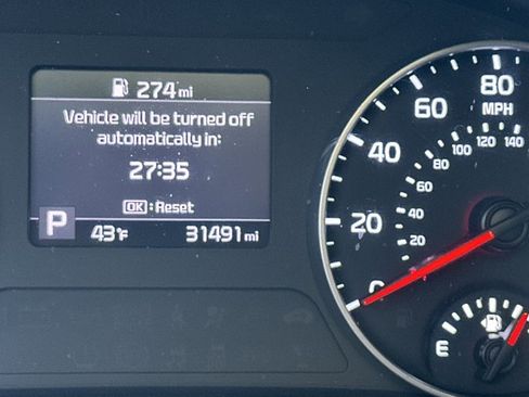 Used 2023 Kia Seltos EX image 32