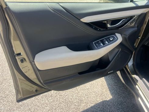 Certified 2022 Subaru Outback Limited AWD/4WD image 10