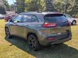 Used 2016 Jeep Cherokee Latitude w/ Cold Weather Group image 5