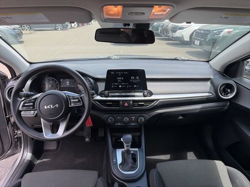 Used 2024 Kia Forte LXS w/ LXS Technology Package FWD image 9