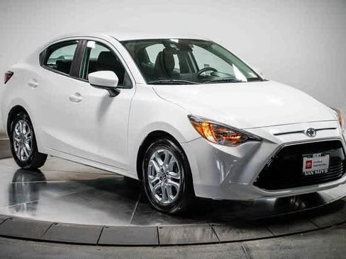 Certified 2018 Toyota Yaris iA image 6