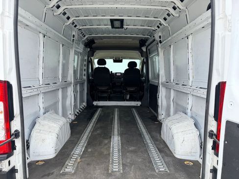 Used 2023 RAM ProMaster 2500 FWD image 27