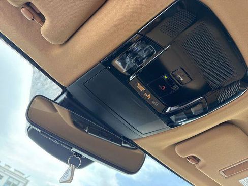 Certified 2025 Lexus NX 250 FWD w/ Accessory Package (Z2) image 22