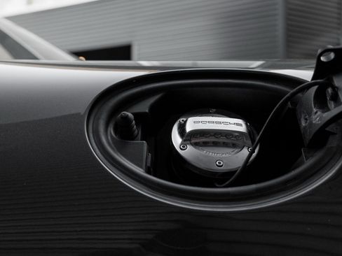 Used 2024 Porsche 718 Cayman image 36