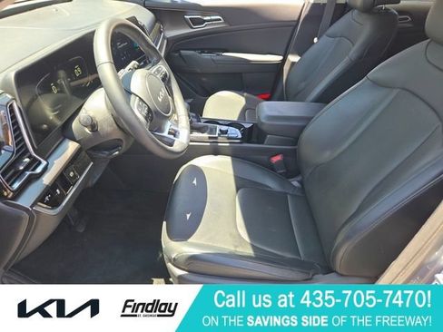 Certified 2023 Kia Sportage EX FWD image 9