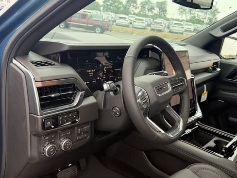 New 2026 GMC Yukon Denali w/ Sun & Power Step Package AWD/4WD image 29