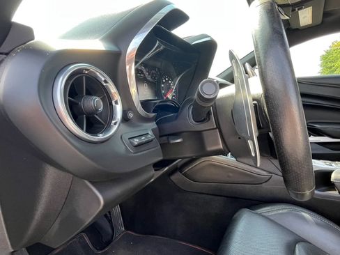 Used 2016 Chevrolet Camaro SS RWD image 13