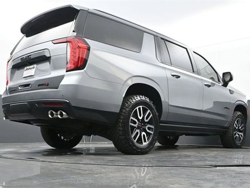 Used 2023 GMC Yukon XL AT4 w/ AT4 Premium Plus Package image 28