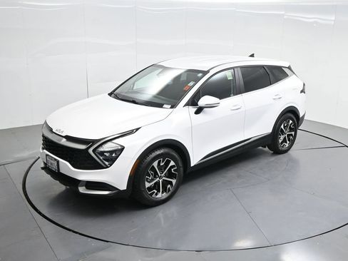 Used 2023 Kia Sportage EX image 42