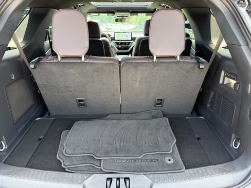 Used 2025 Ford Explorer Platinum w/ Ultimate Package AWD/4WD image 52