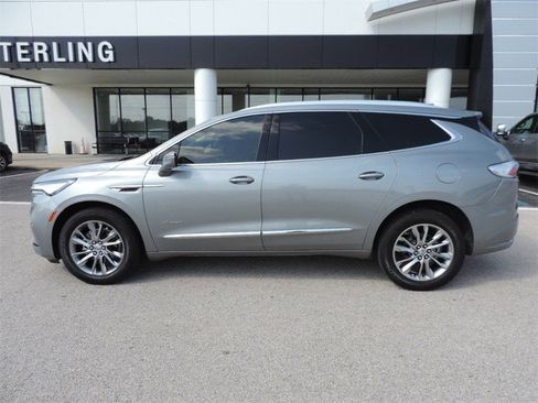 Certified 2024 Buick Enclave Avenir w/ Avenir Technology Package image 8