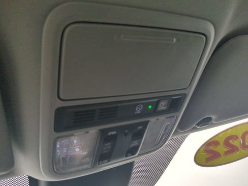 Used 2022 Honda Odyssey Elite image 26