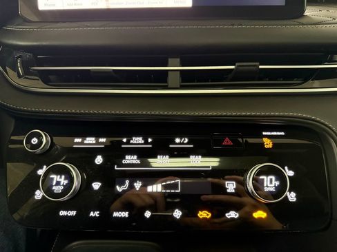 Used 2023 INFINITI QX60 Autograph w/ Cargo Package AWD/4WD image 14