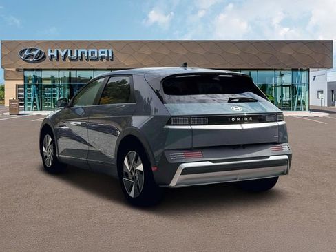 New 2026 Hyundai Ioniq 5 SE AWD/4WD image 5