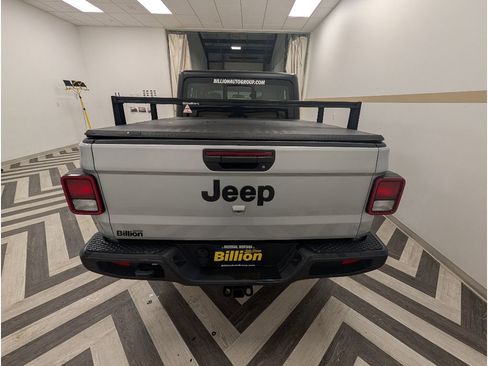 Used 2023 Jeep Gladiator Sport w/ Trailer Tow Package AWD/4WD image 22