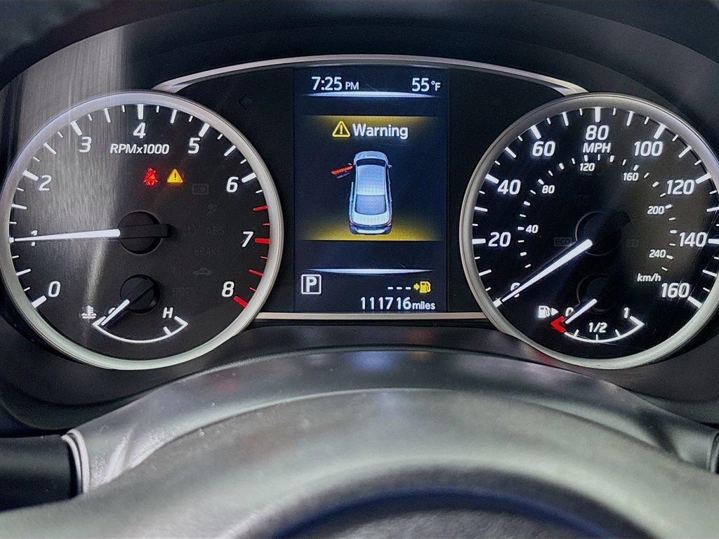 Used 2016 Nissan Sentra SV FWD image 13